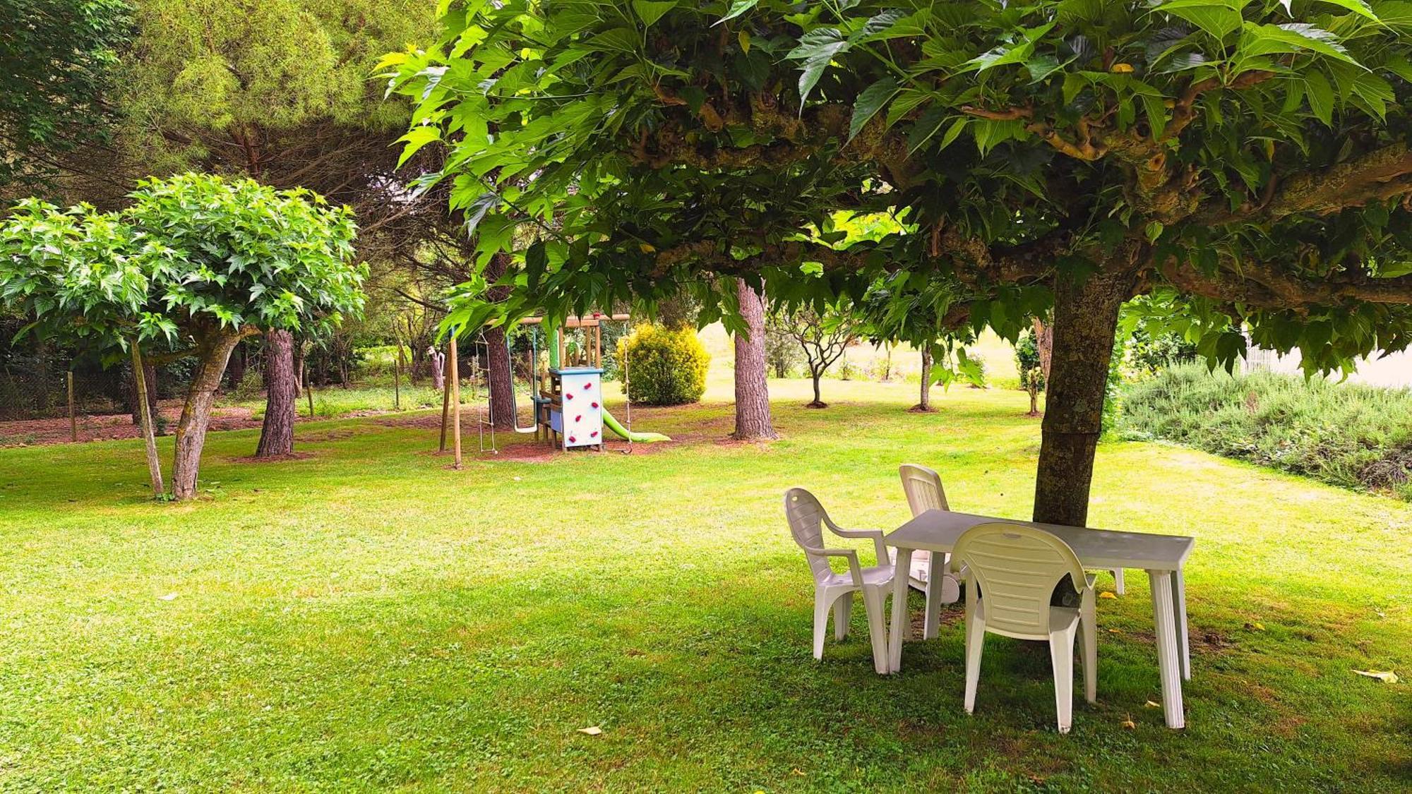 La Maison Du Soleil Saint-Gauderic Esterno foto