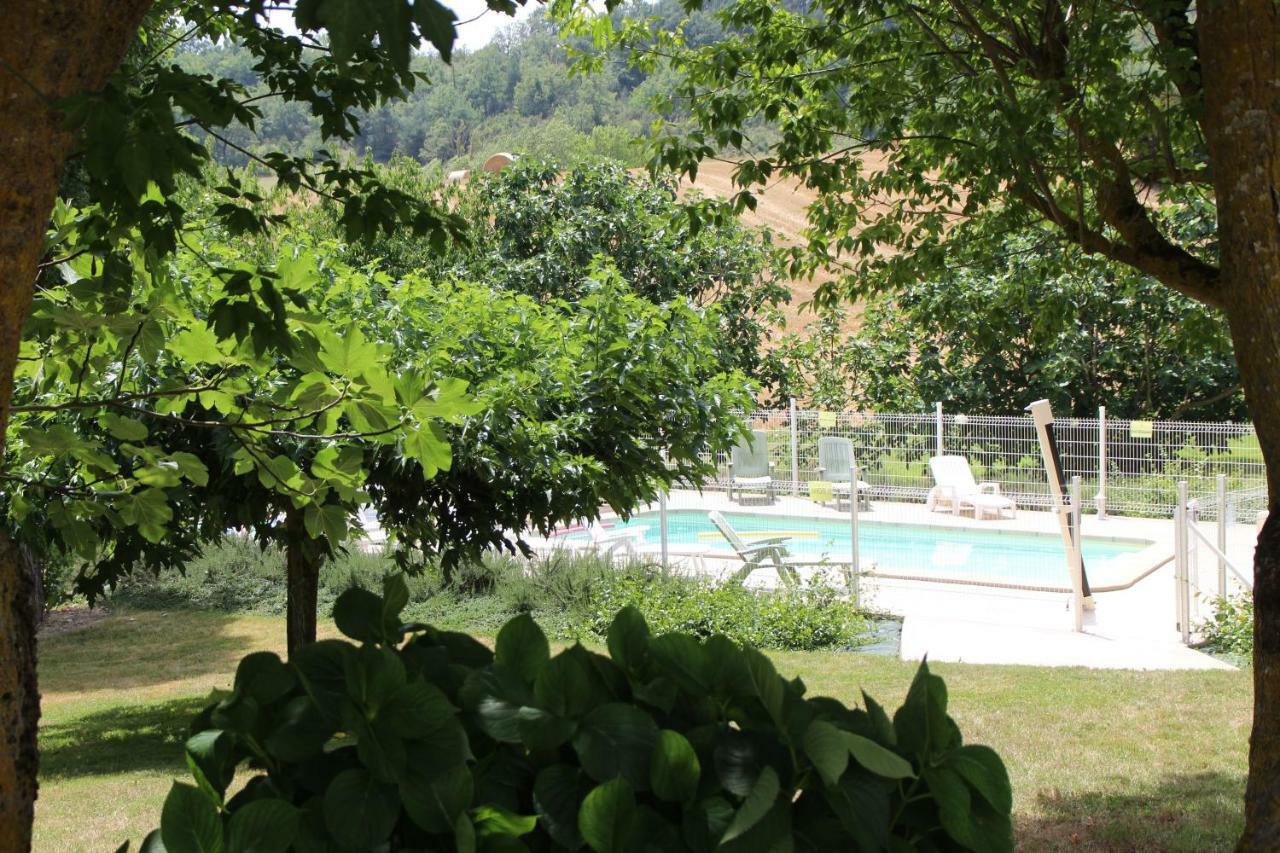 La Maison Du Soleil Saint-Gauderic Esterno foto